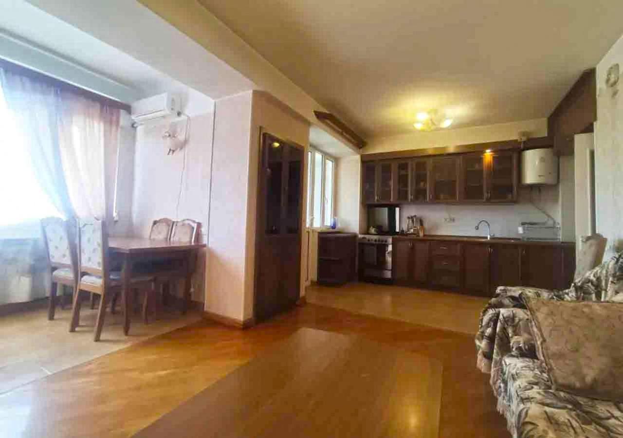 3 Room Apartment In Small Center Of Erivan Exterior foto